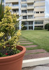 Venta y Alquiler Temporario Apartamento 1 Dormitorio y medio, Playa Brava, Punta del Este