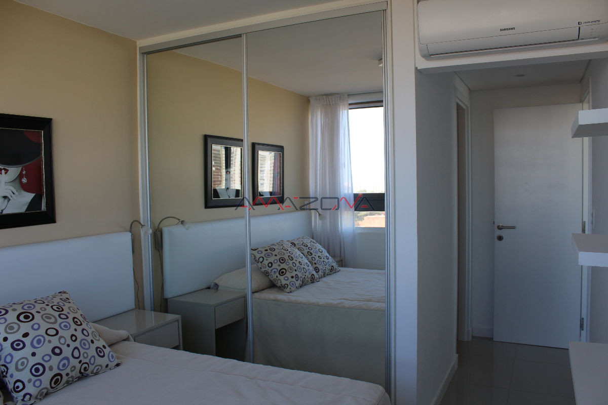 Apartamento ID.5083 - Apto 2 dorm, esquinero, 2 baños y balcón piso medio