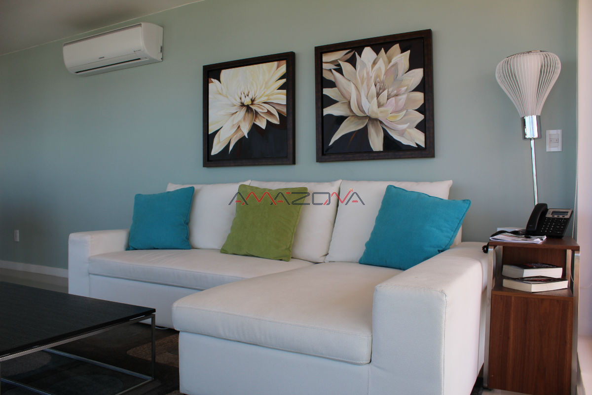 Apartamento ID.5083 - Apto 2 dorm, esquinero, 2 baños y balcón piso medio