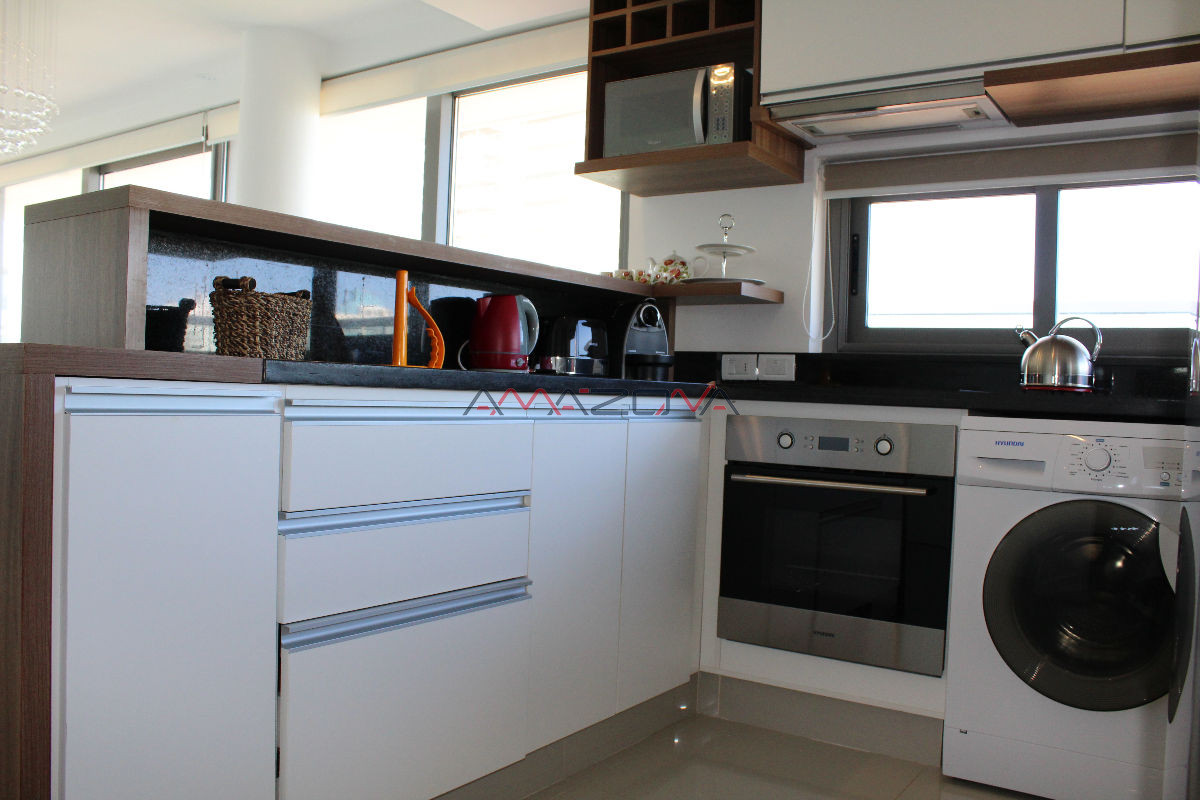 Apartamento ID.5083 - Apto 2 dorm, esquinero, 2 baños y balcón piso medio