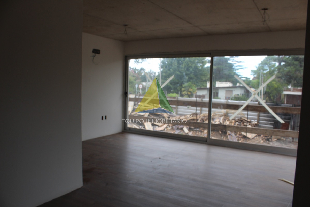 Camino a la Laguna - GoPunta - Portal Inmobiliario de Punta del Este - Maldonado