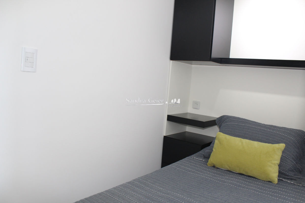 Apartamento ID.2100 - Apto 1 dor. + plus piso alto
