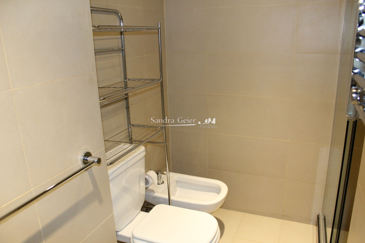 Apartamento ID.2100 - Apto 1 dor. + plus piso alto