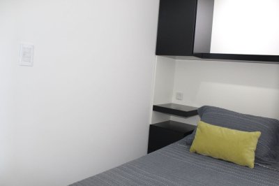 Apartamento ID.2100 - Apto 1 dor. + plus piso alto