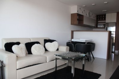 Apartamento ID.2100 - Apto 1 dor. + plus piso alto