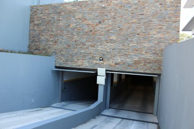 Apartamento ID.2100 - Apto 1 dor. + plus piso alto