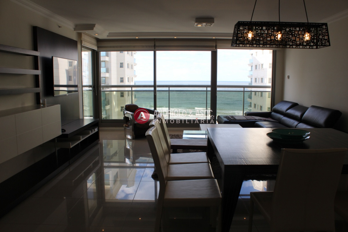 Apartamento ID.6880 - Apto 3 dormitorios en Brava