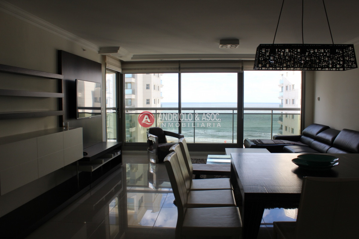 Apartamento ID.6880 - Apto 3 dormitorios en Brava