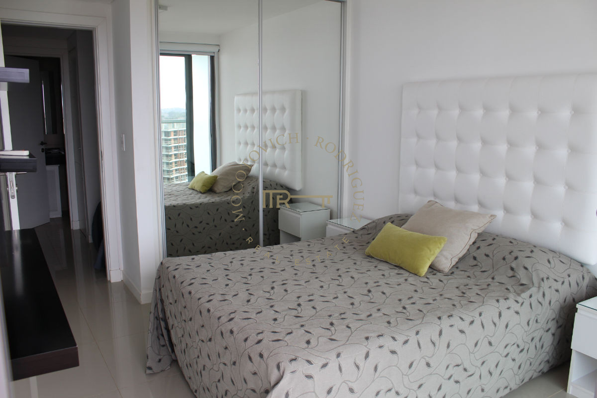 Apartamento ID.1589 - Apto 1 dor. + plus piso alto