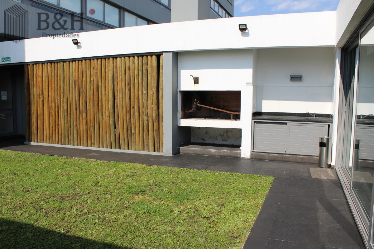 Apartamento ID.2129 - Apto 1 dorm, + plus y balcón 