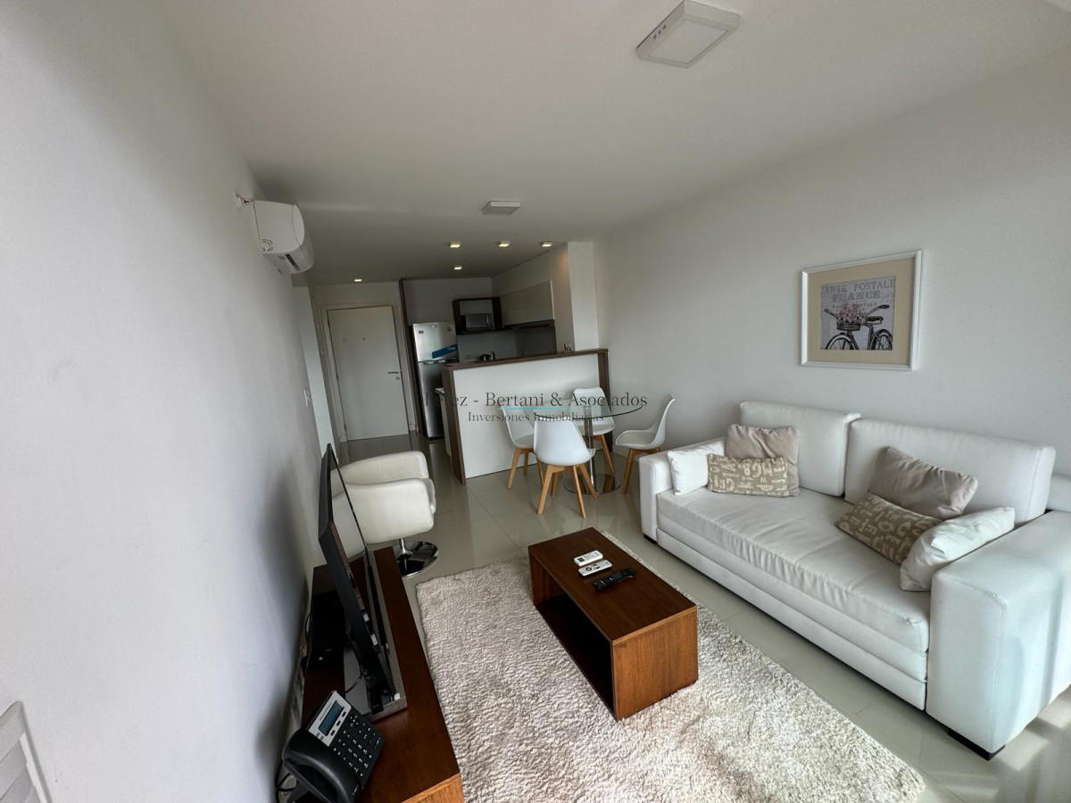 Apartamento ID.210 - Aptartamento parada 6 brava 1 dormitorio+ plus y balcón 