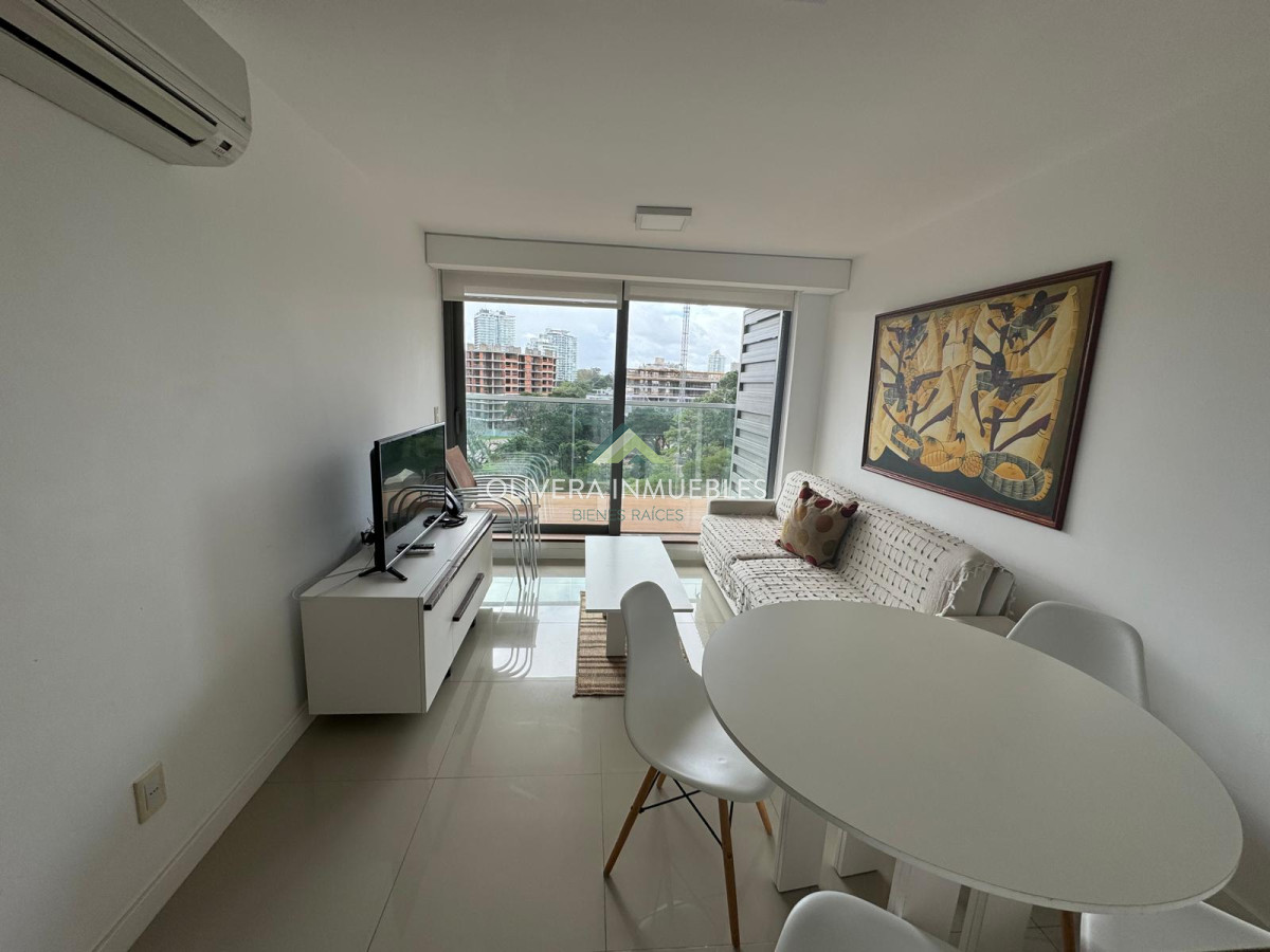 Apartamento ID.6237 - Apto 1 dorm, + plus y balcón 