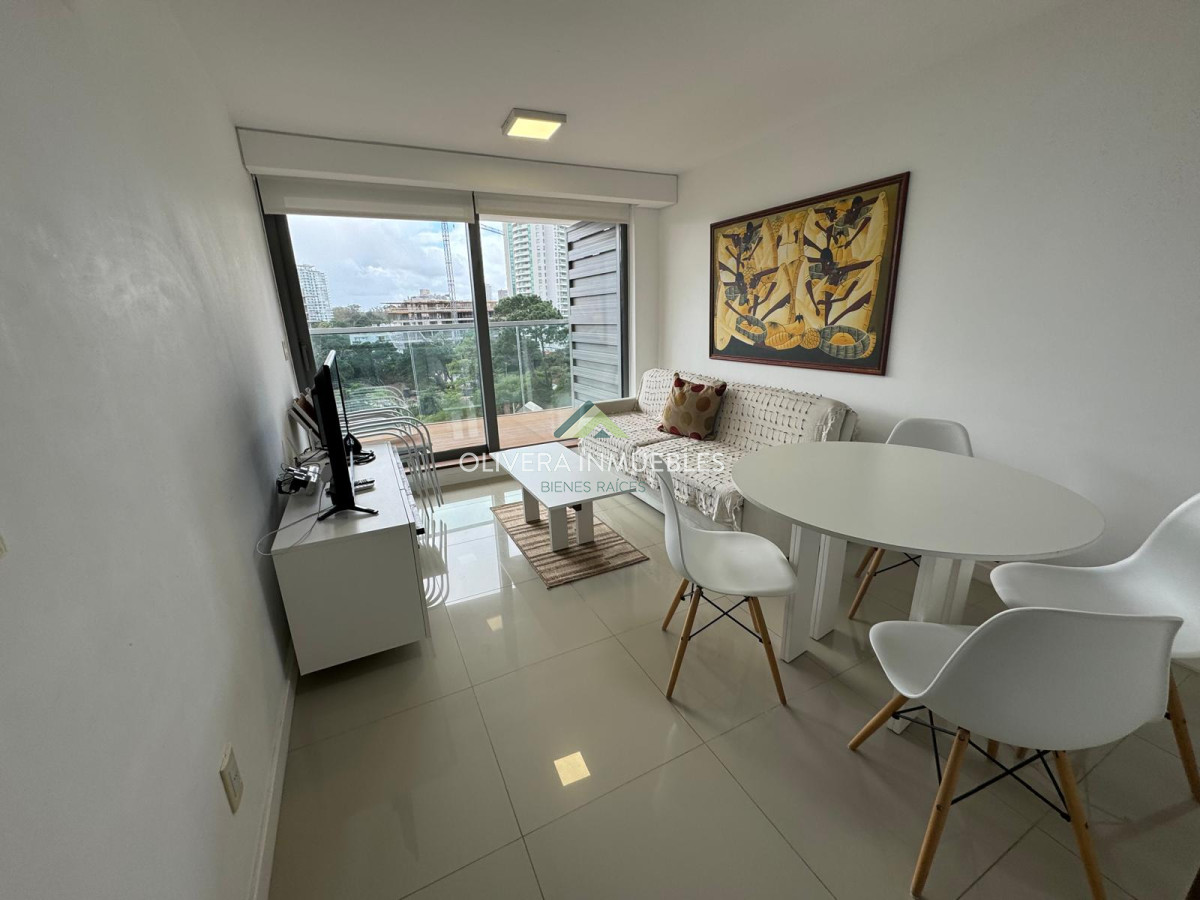 Apartamento ID.6237 - Apto 1 dorm, + plus y balcón 
