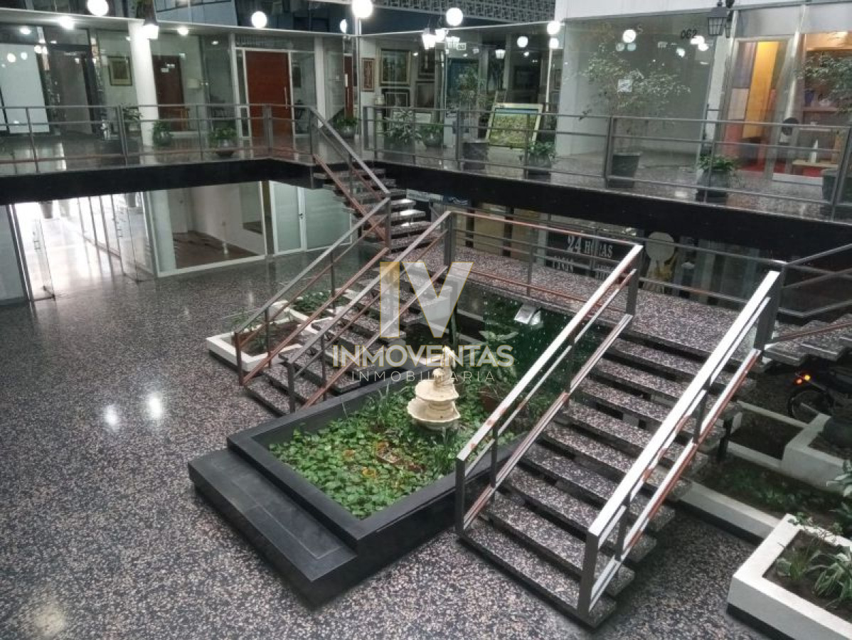 Local Comercial ID.1400 - Local en venta Gorlero  