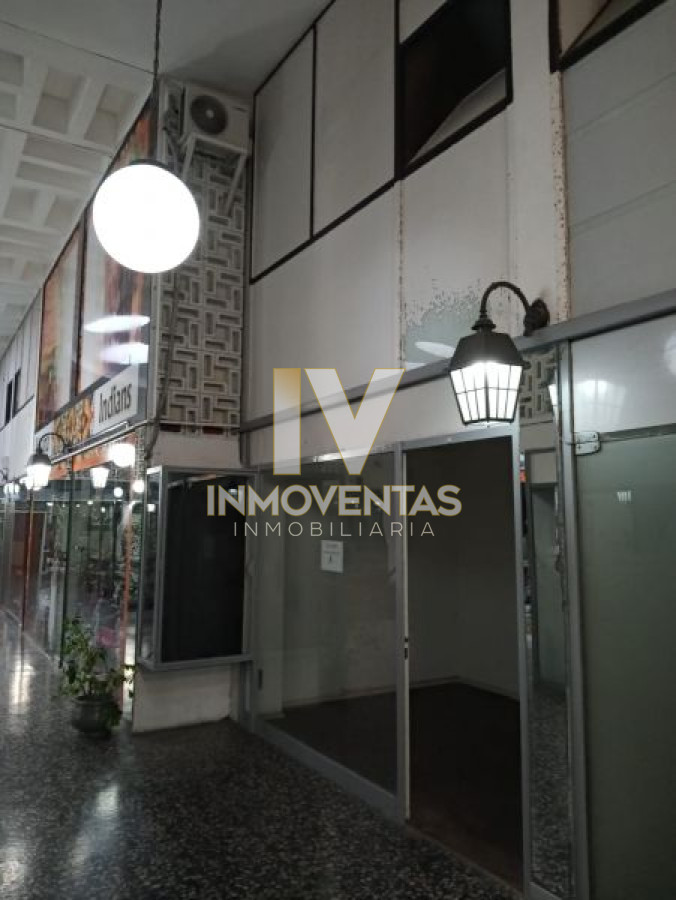 Local Comercial ID.1400 - Local en venta Gorlero  