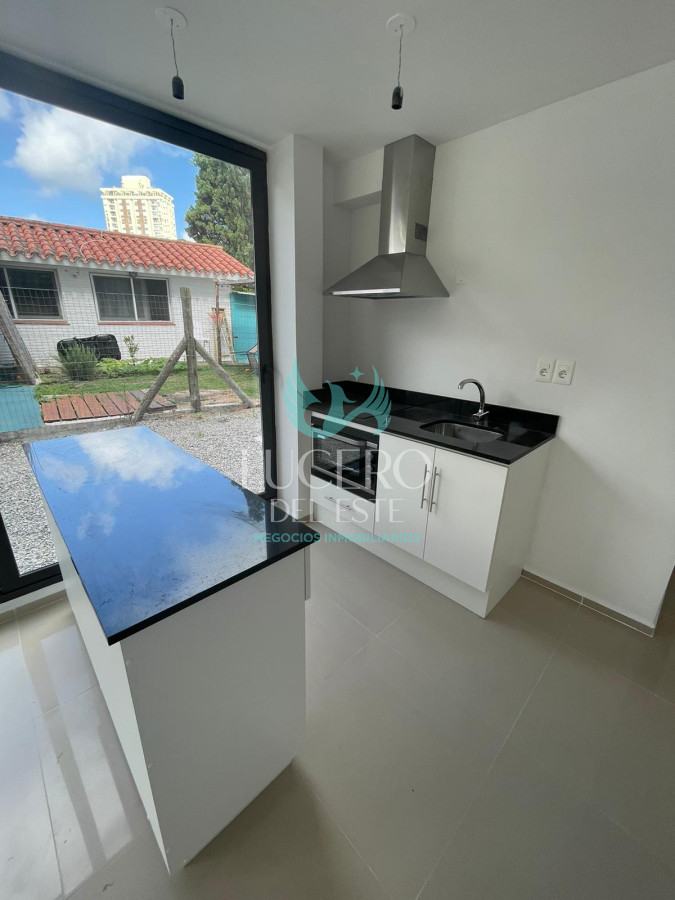 Apartamento ID.74 - Apartamento en VENTA- 1 dormitorio a estrenar en Punta del Este, zona de Punta Shopping 