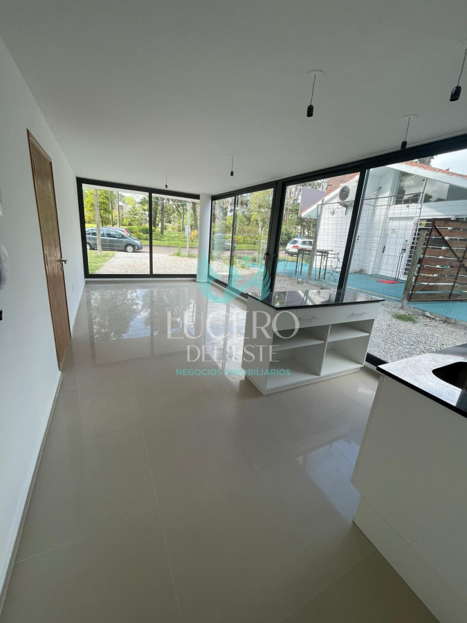 Apartamento ID.74 - Apartamento en VENTA- 1 dormitorio a estrenar en Punta del Este, zona de Punta Shopping 