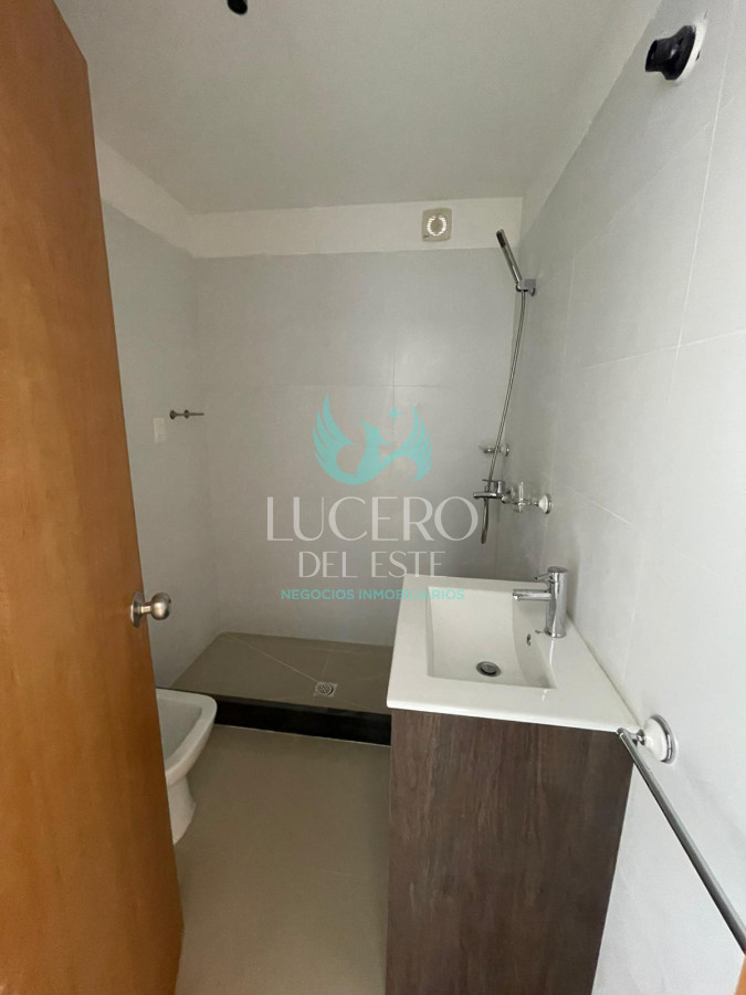 Apartamento ID.74 - Apartamento en VENTA- 1 dormitorio a estrenar en Punta del Este, zona de Punta Shopping 
