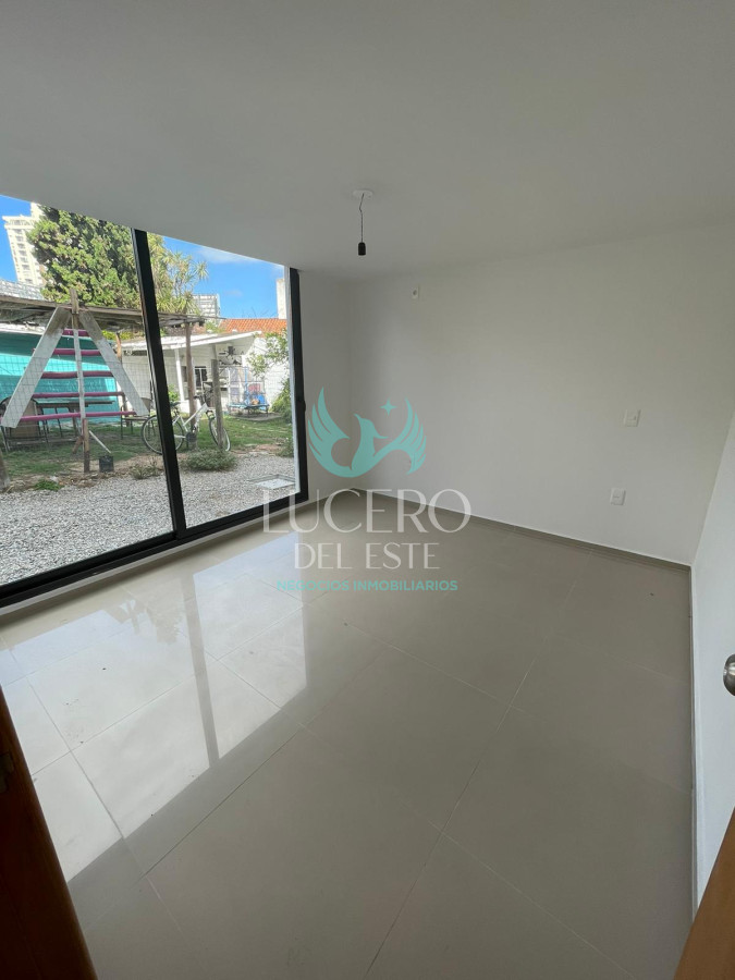Apartamento ID.74 - Apartamento en VENTA- 1 dormitorio a estrenar en Punta del Este, zona de Punta Shopping 