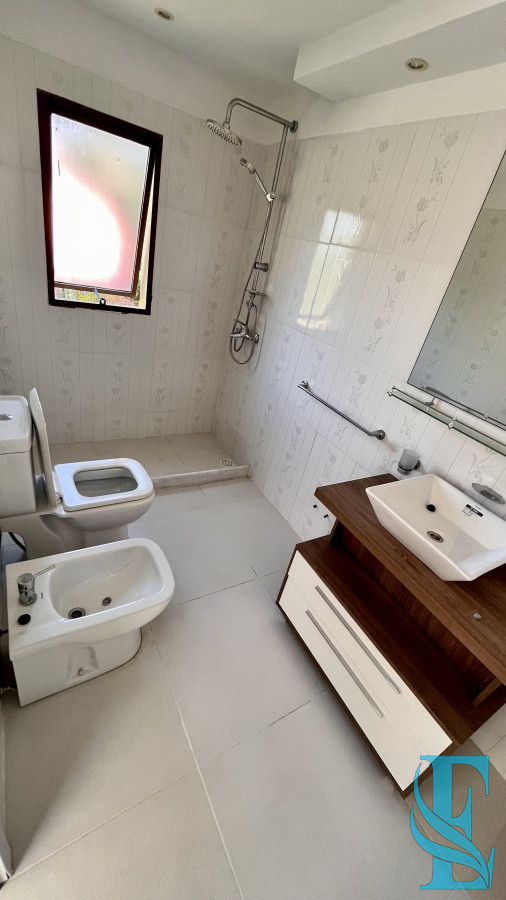 Casa ID.15 - Casa En Venta 3 Dorm 2 Baños Punta del Este 