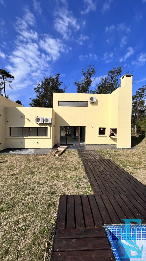 Casa ID.15 - Casa En Venta 3 Dorm 2 Baños Punta del Este 