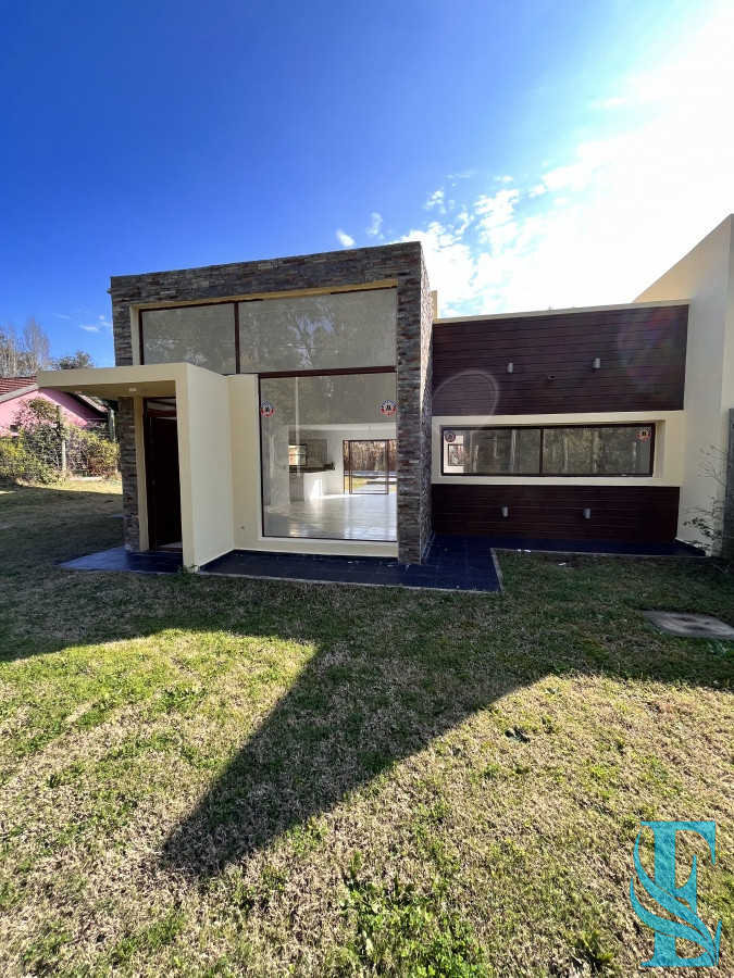 Casa ID.15 - Casa En Venta 3 Dorm 2 Baños Punta del Este 