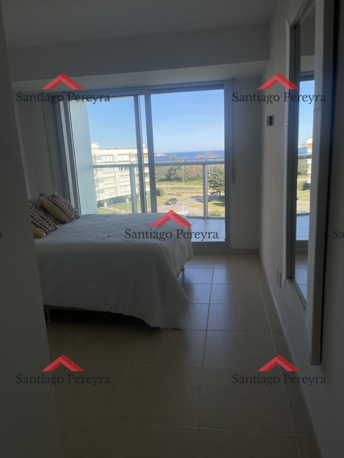 Apartamento ID.17133 - Apartamento en venta Playa Mansa  3 dormitorios