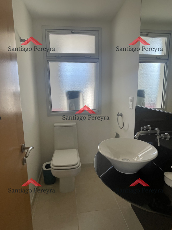 Apartamento ID.17133 - Apartamento en venta Playa Mansa  3 dormitorios