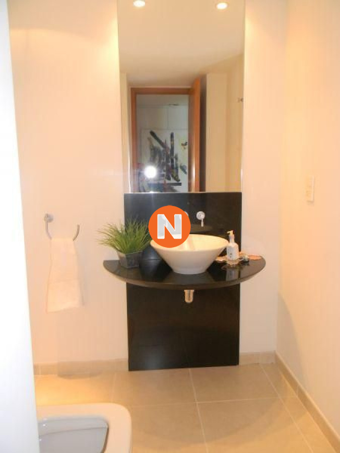 Apartamento Ref.217880 - Apartamento en venta Playa Mansa 4 dormitorios