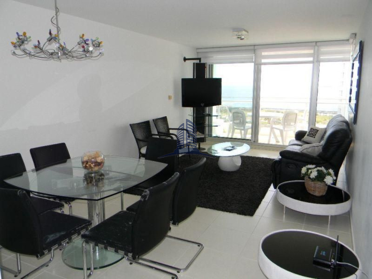 Apartamento en venta y alquiler temporario Playa Mansa 2 dormitorios