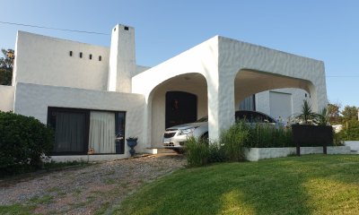 CASA a la venta, 4 dormitorios, Pinares, Punta del Este