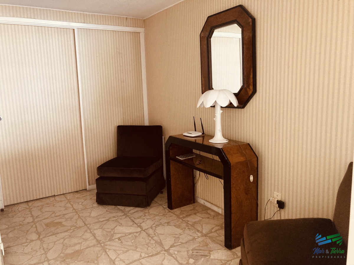 Apartamento ID.3751 - Vendo departamento de 3 dormitorios en importante edificio con vista al mar