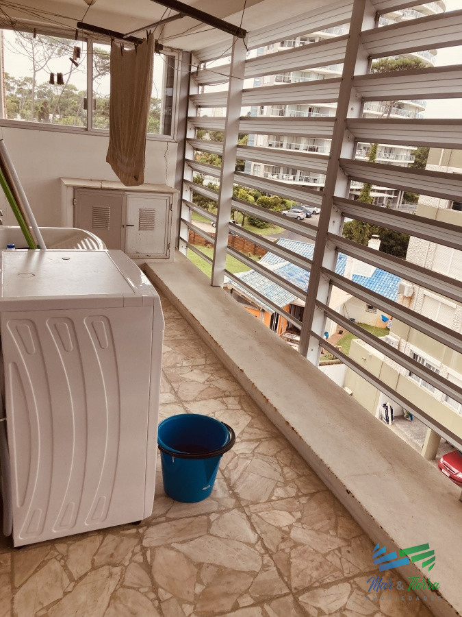 Apartamento ID.3751 - Vendo departamento de 3 dormitorios en importante edificio con vista al mar