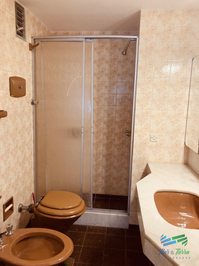 Apartamento ID.3751 - Vendo departamento de 3 dormitorios en importante edificio con vista al mar