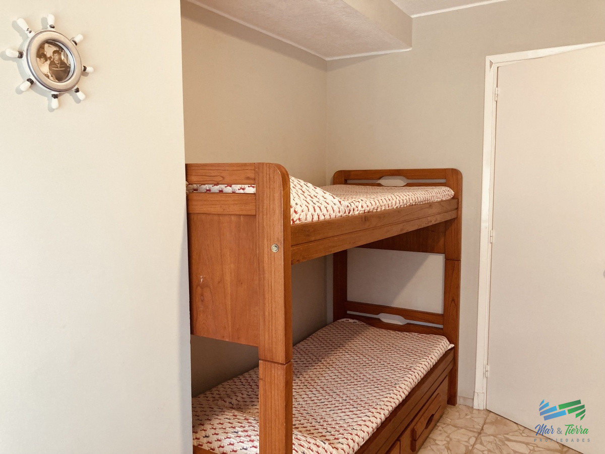 Apartamento ID.3751 - Vendo departamento de 3 dormitorios en importante edificio con vista al mar