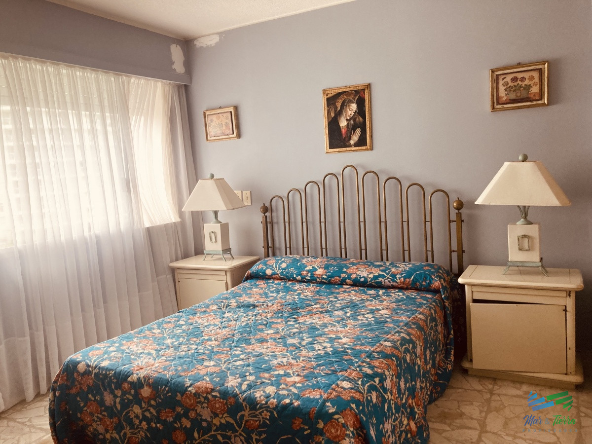 Apartamento ID.3751 - Vendo departamento de 3 dormitorios en importante edificio con vista al mar