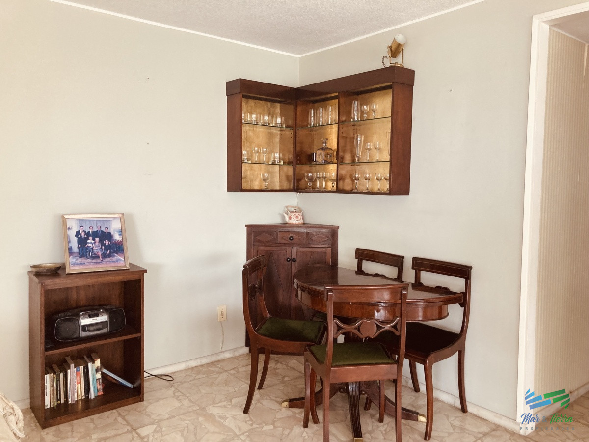 Apartamento ID.3751 - Vendo departamento de 3 dormitorios en importante edificio con vista al mar