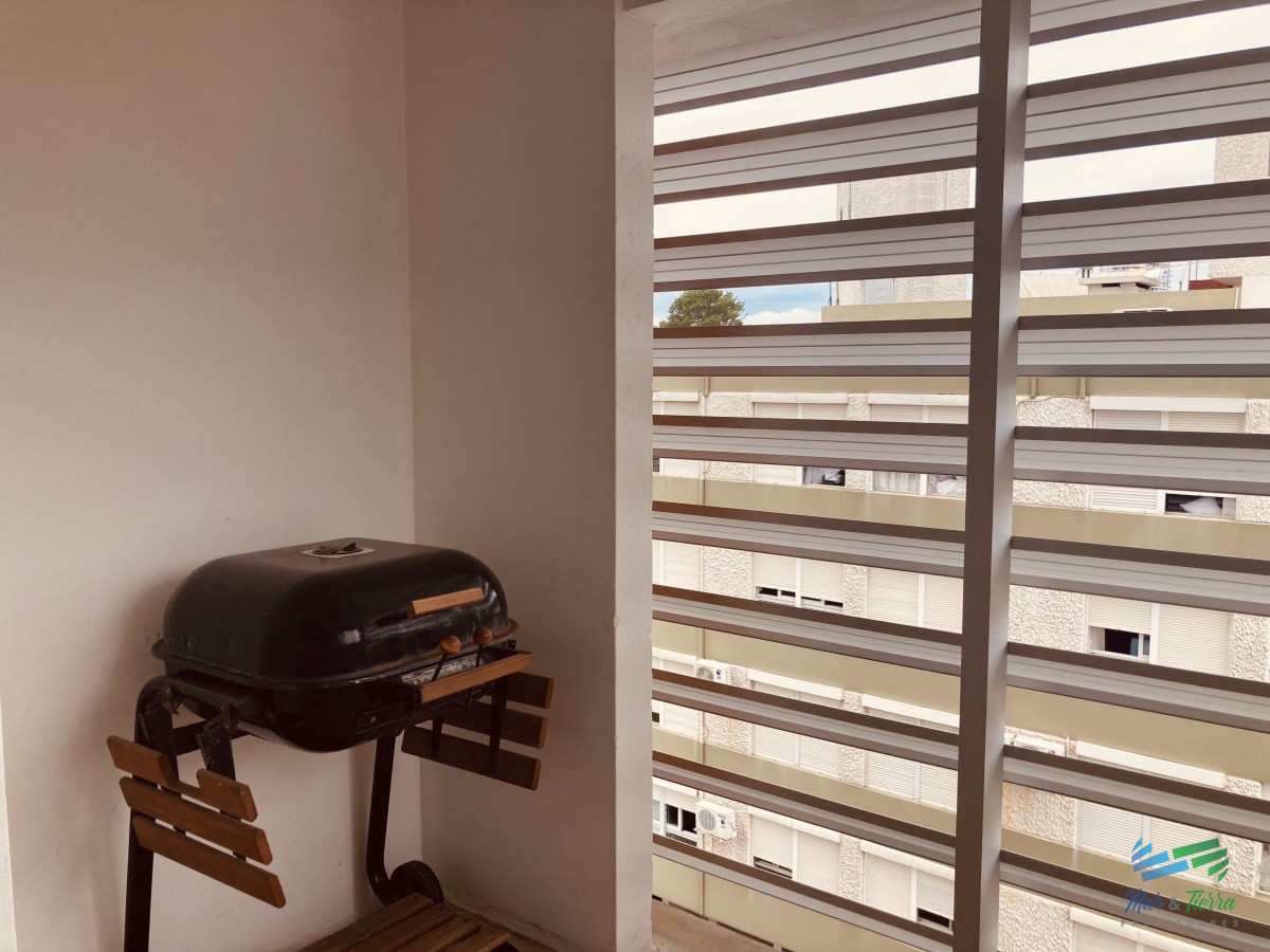 Apartamento ID.3751 - Vendo departamento de 3 dormitorios en importante edificio con vista al mar