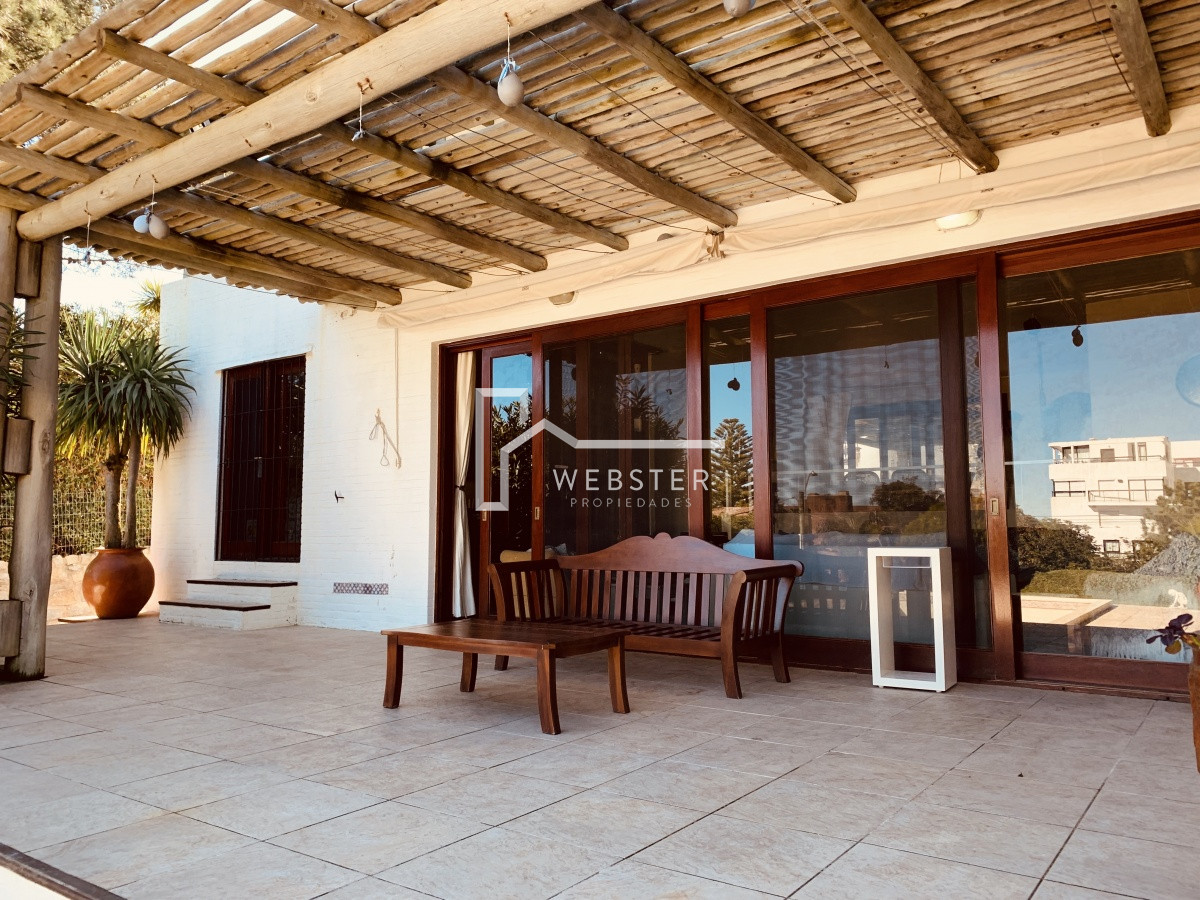 Casa ID.1279 - Venta casa de 6 dormitorios en Rincón del Indio Punta del Este