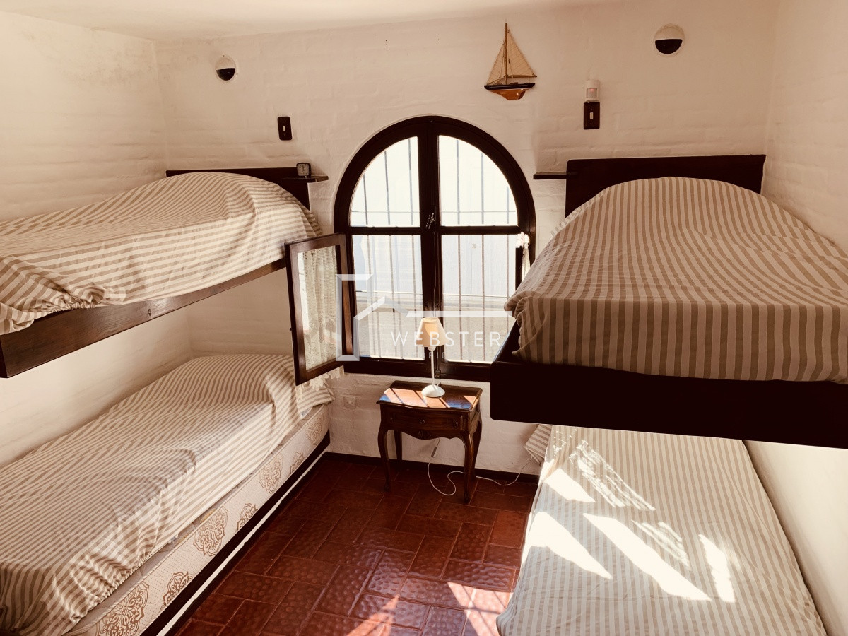 Casa ID.1279 - Venta casa de 6 dormitorios en Rincón del Indio Punta del Este