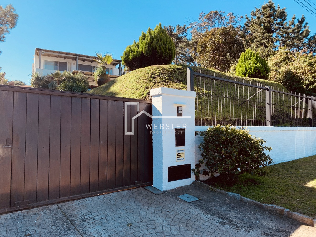 Casa ID.1279 - Venta casa de 6 dormitorios en Rincón del Indio Punta del Este