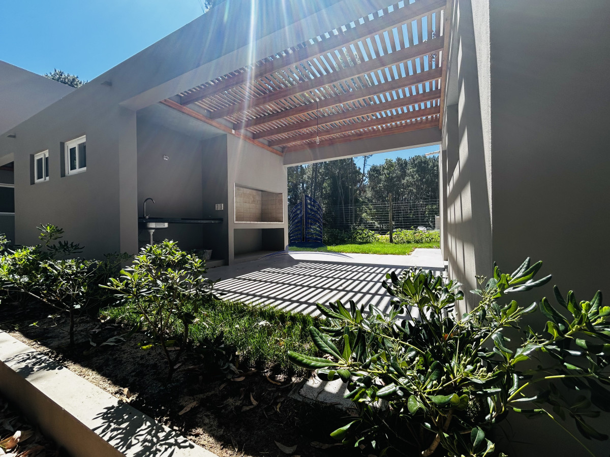 Burnett - GoPunta - Portal Inmobiliario de Punta del Este - Maldonado