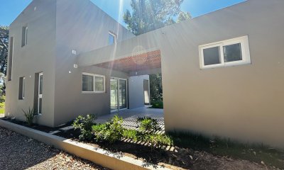 Venta casa de 2 dormitorios en Parque Burnett - Punta del Este