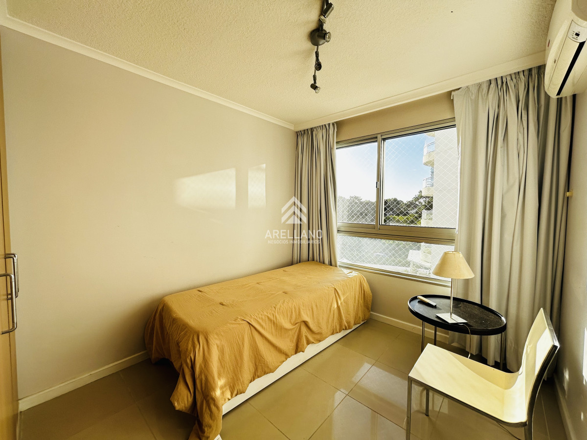 Apartamento ID.4501 - Apartamento de 3 dormitorios en Aidy Grill a pasos del mar 