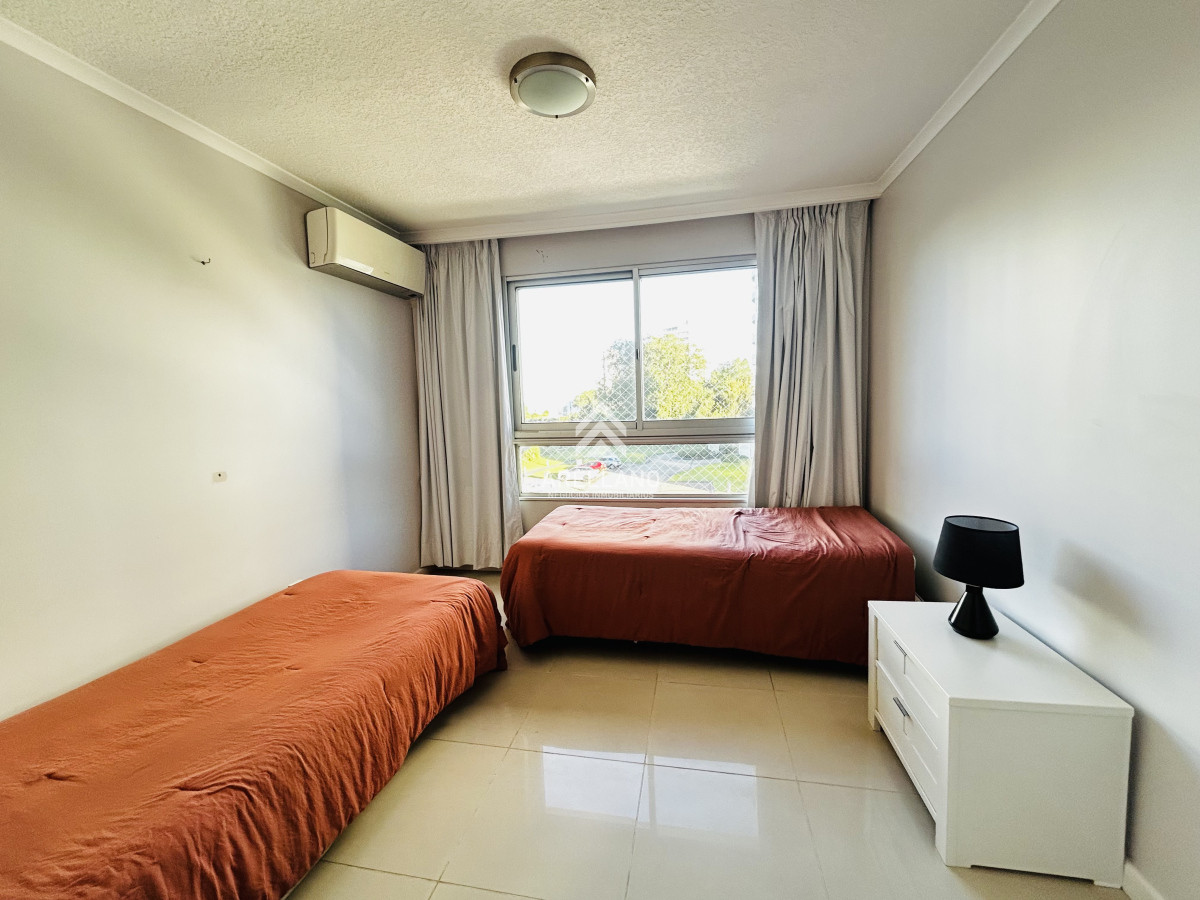 Apartamento ID.4501 - Apartamento de 3 dormitorios en Aidy Grill a pasos del mar 