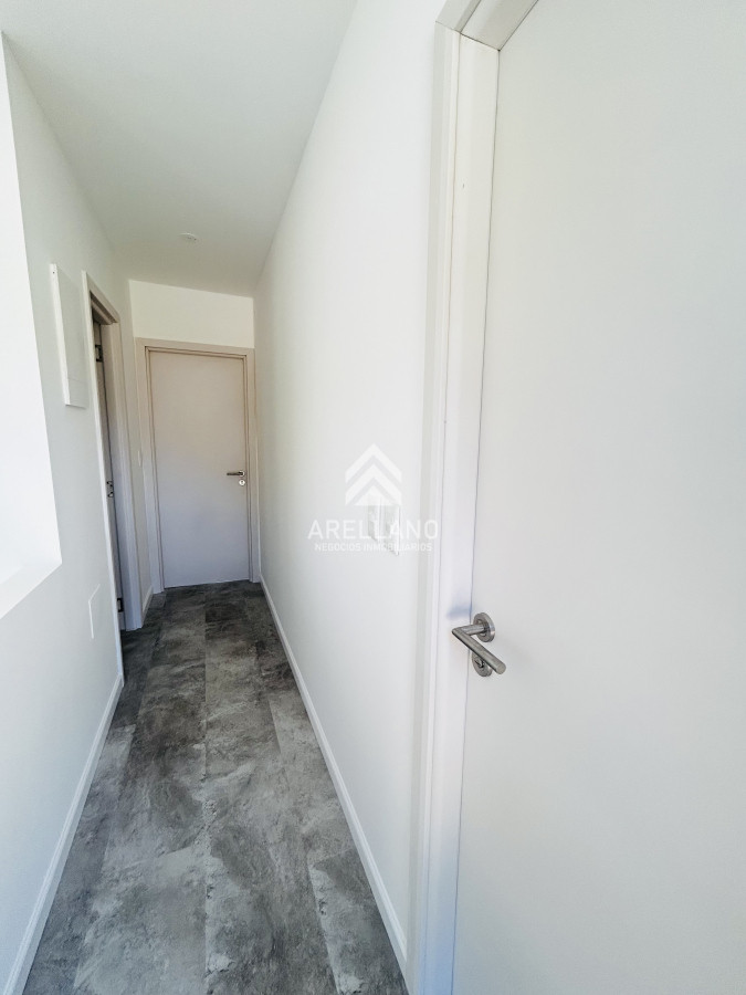 Casa ID.4253 - Venta casa de 2 dormitorios en Parque Burnett - Punta del Este