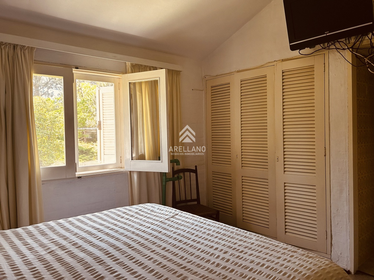 Casa ID.1736 - Venta casa de 5 dormitorios en Punta del Este 