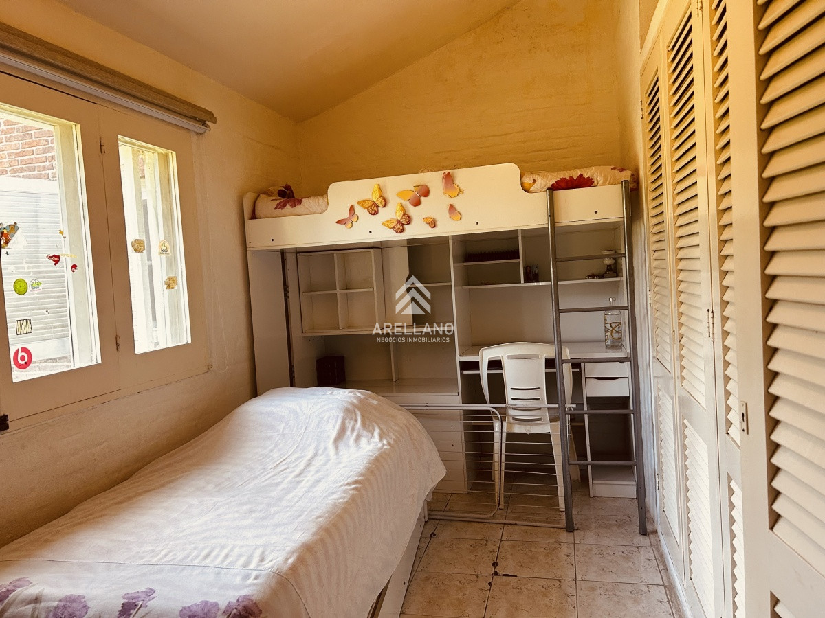 Casa ID.1736 - Venta casa de 5 dormitorios en Punta del Este 