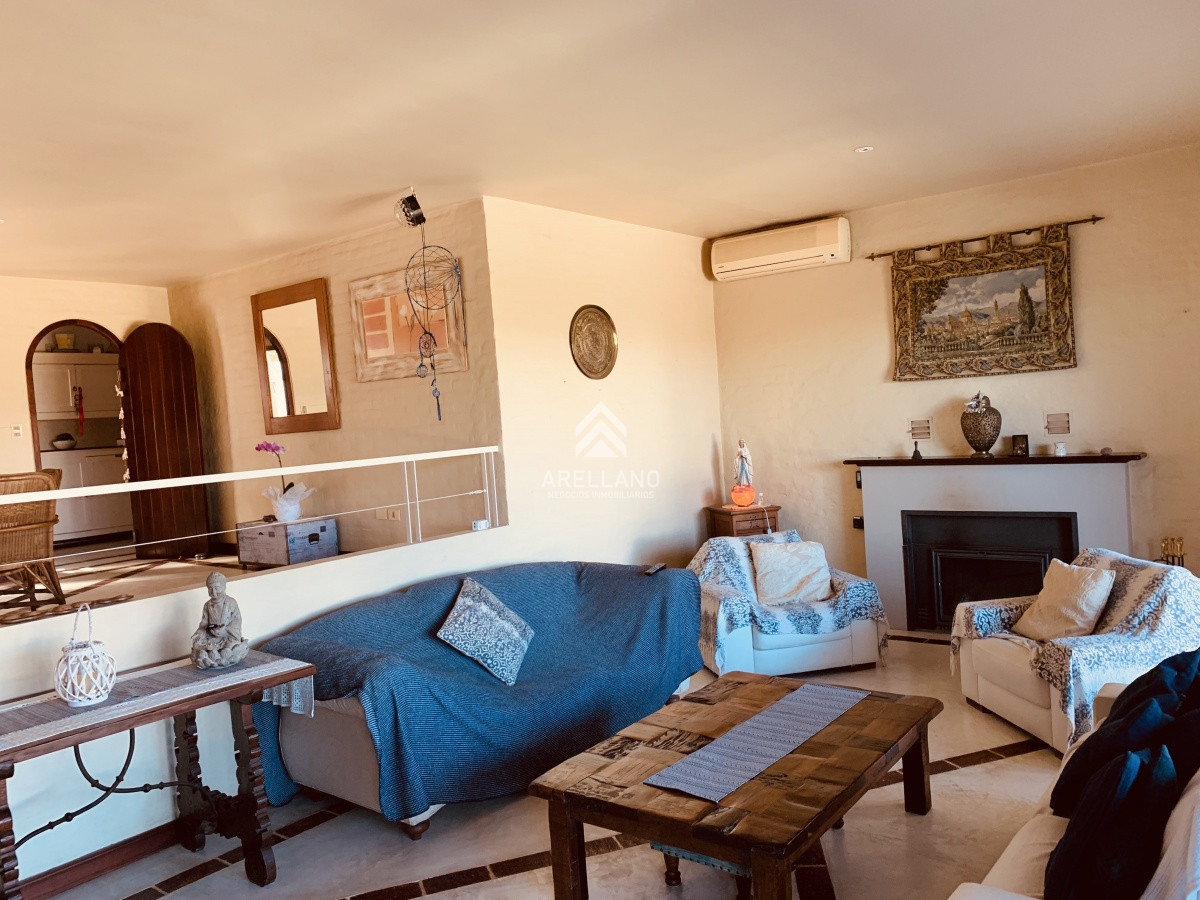 Casa ID.1737 - Venta hermosa casa a una cuadra del mar, Rincón del Indio.