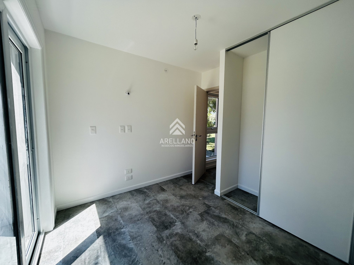 Casa ID.4253 - Venta casa de 2 dormitorios en Parque Burnett - Punta del Este